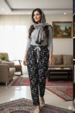 شلوار راحتی زنانه یکی از ضروری‌ترین پوشاک روزمره برای هر خانم است. چه برای استراحت در خانه و چه برای رفت‌وآمد روزانه، این شلوارها انتخابی ایده‌آل هستند. اگر می‌خواهید استایل راحت و در عین حال شیکی داشته باشید، همین حالا از مدل‌های جدید ما در درگهان شاپ دیدن کنید و تجربه‌ای متفاوت از خرید شلوار از قشم را تجربه کنید